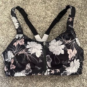 LIKE NEW VS 36D Knockout Sports Bra